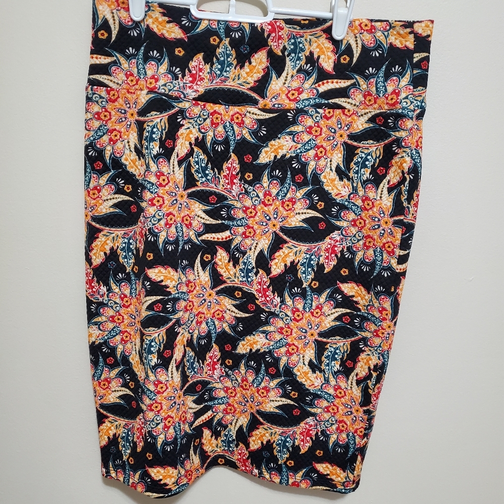 Lularoe quilted pencil skirt